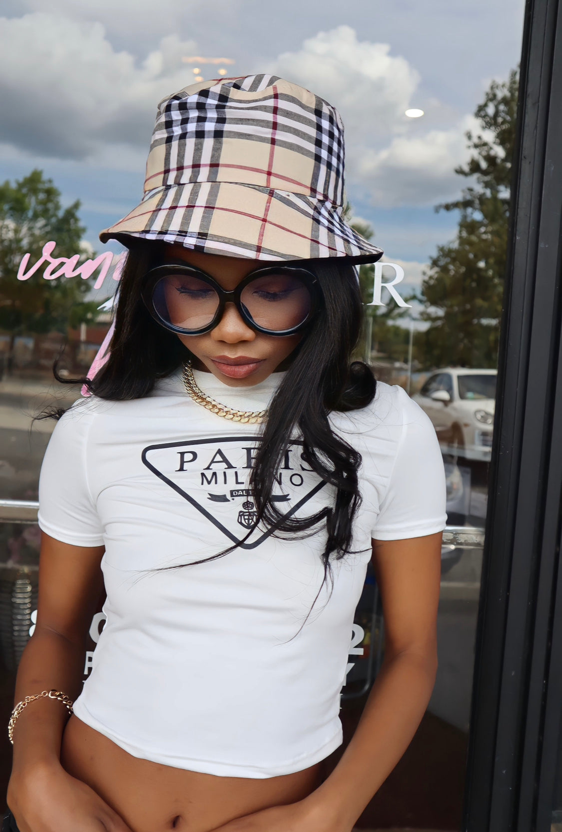 Famous Bucket Hat