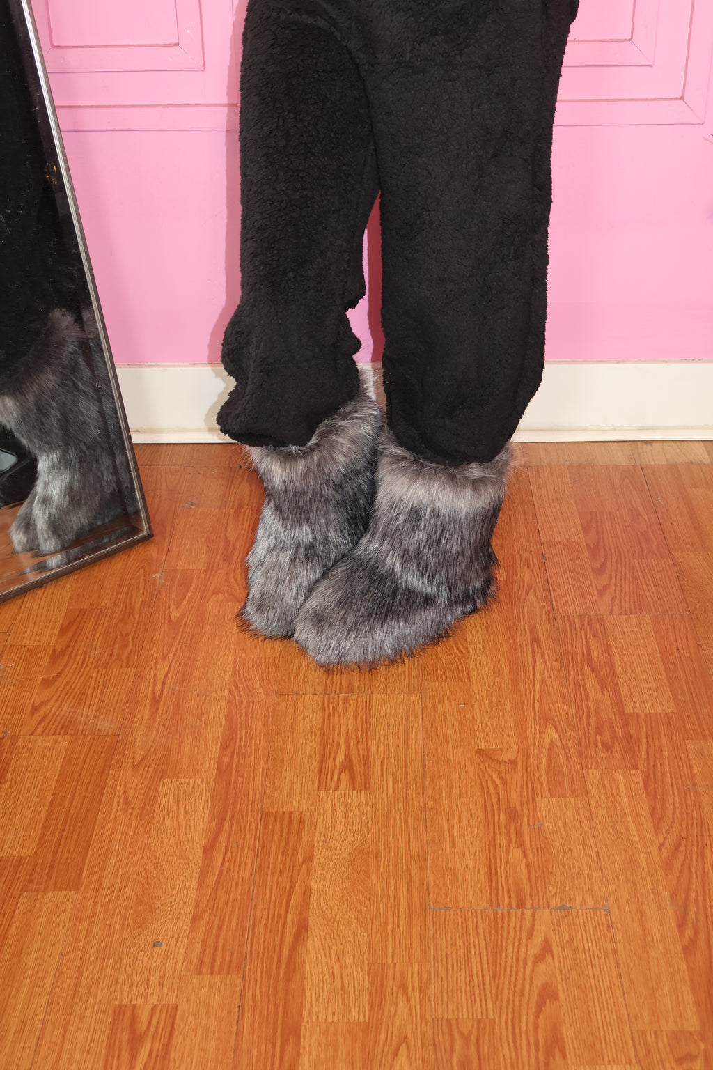 Marshmallow Boots (Gray)