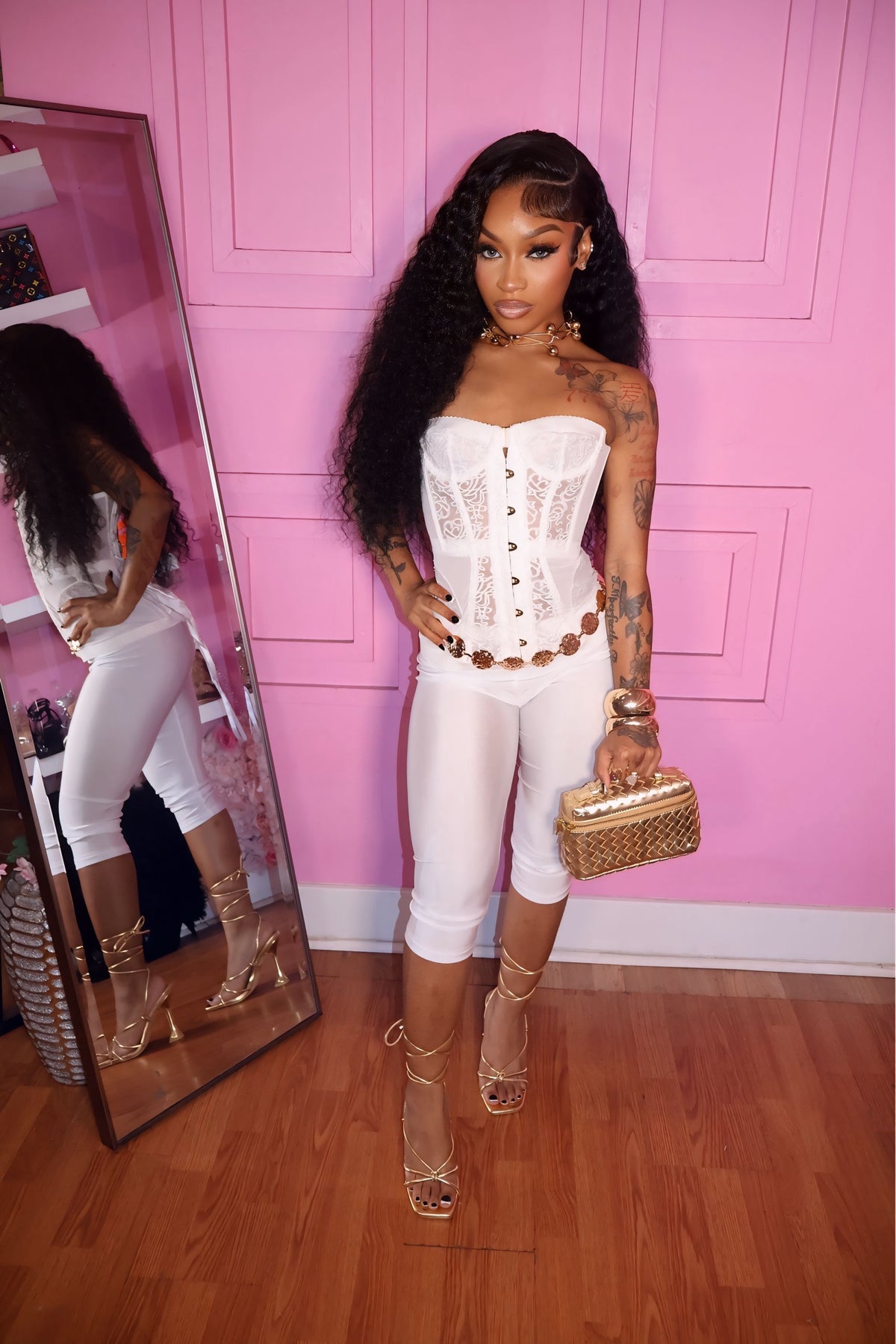 Essential Capri (White)