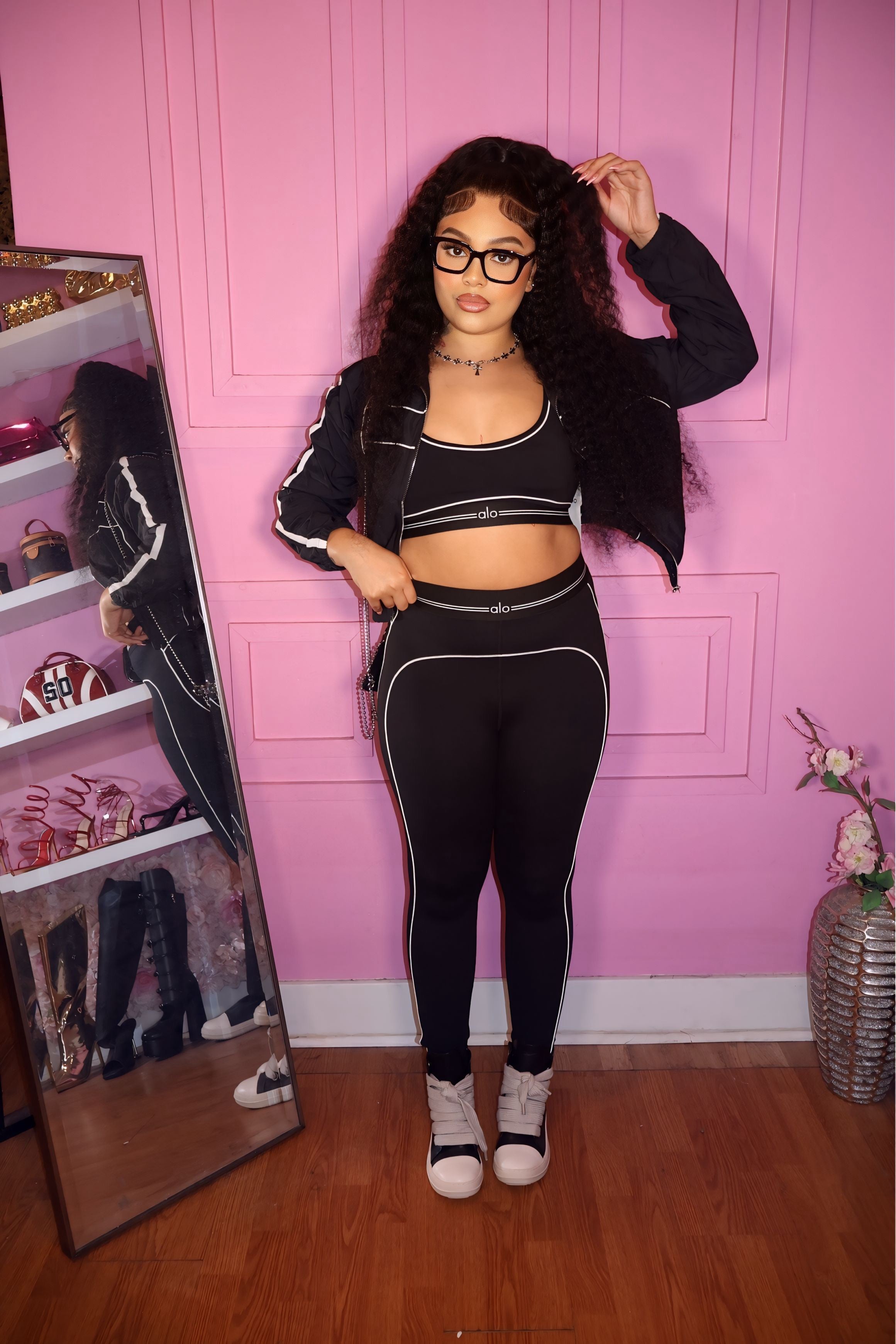Lo Set (Black)