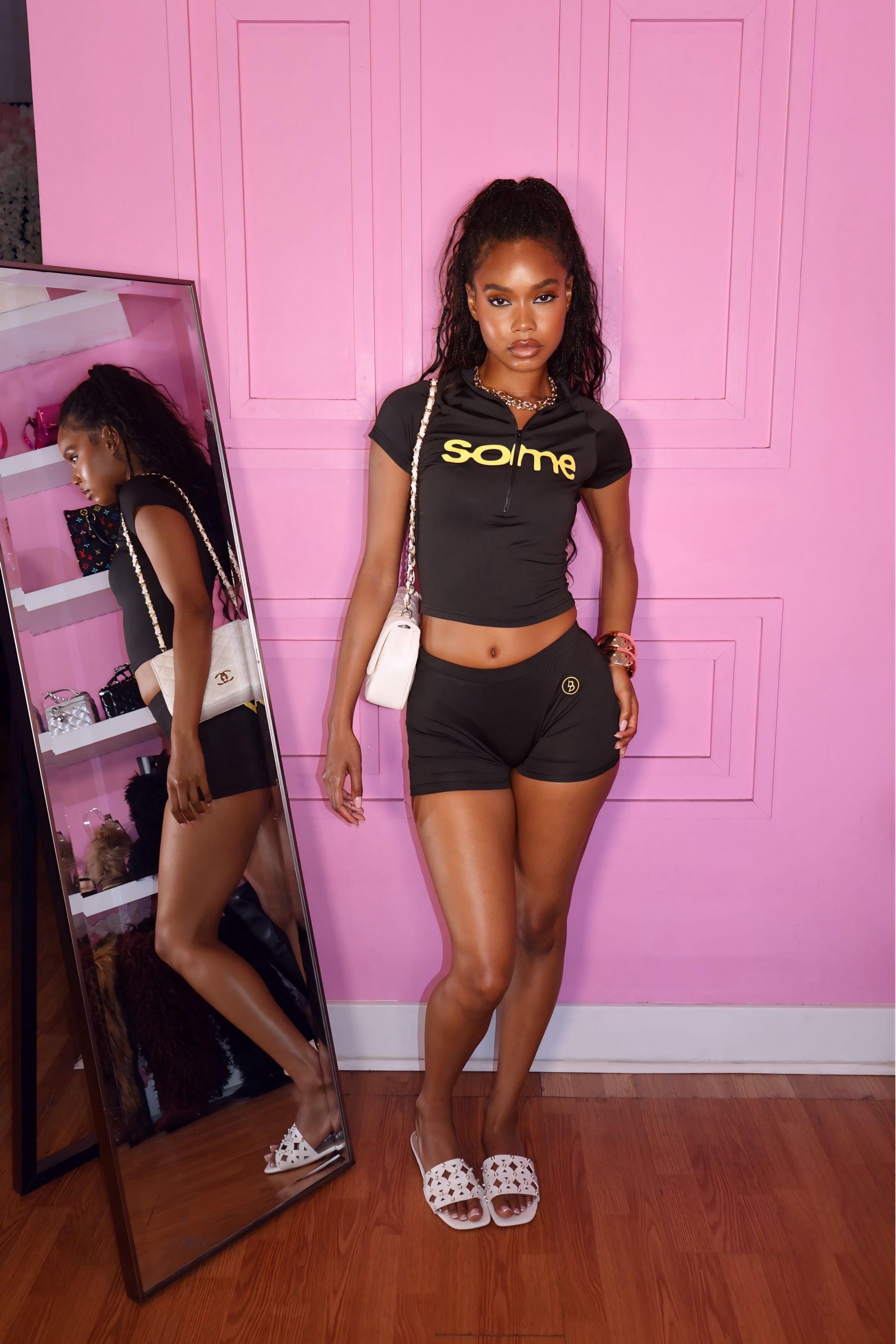 Somebody Set (Black)