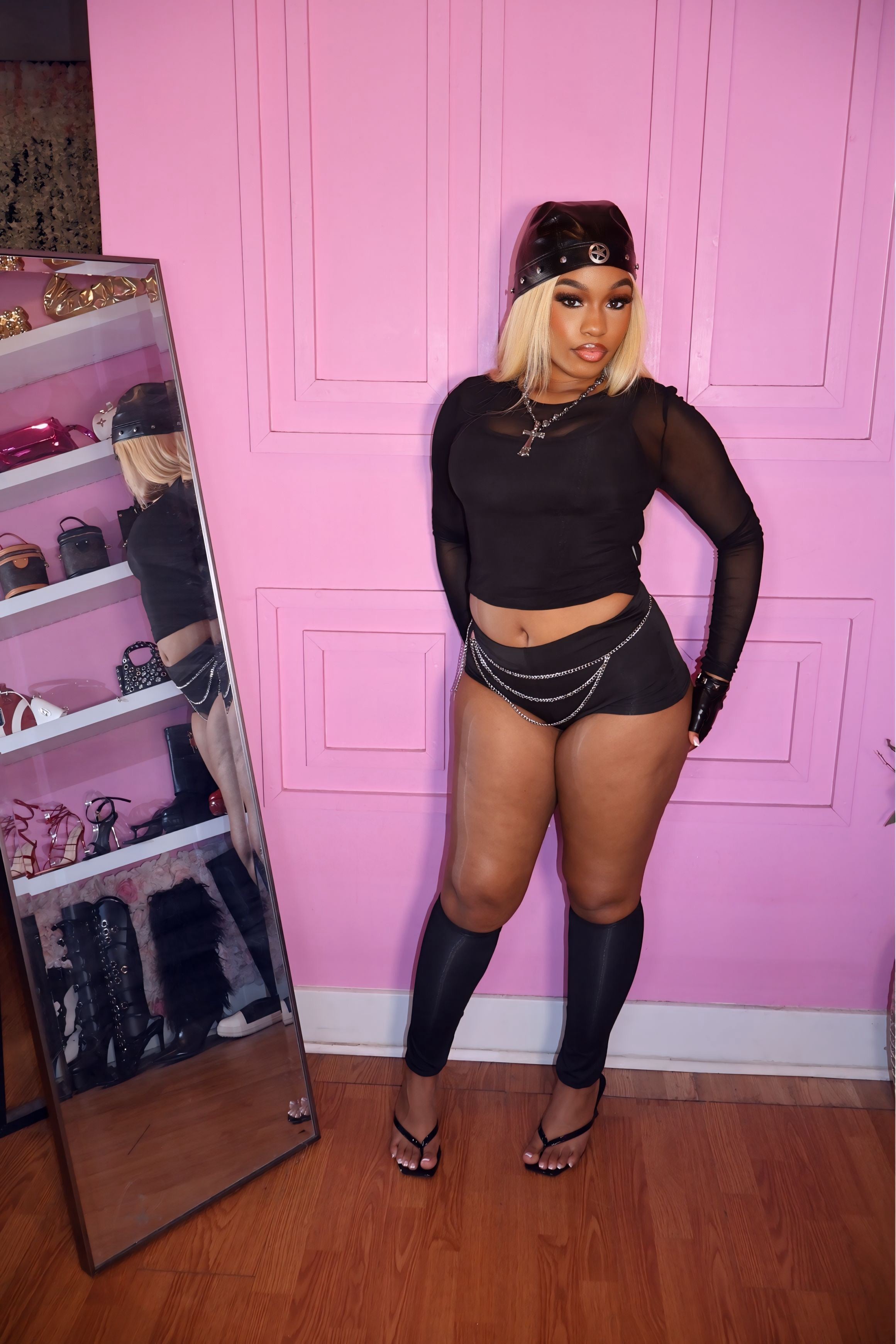 On Display Set (Black)