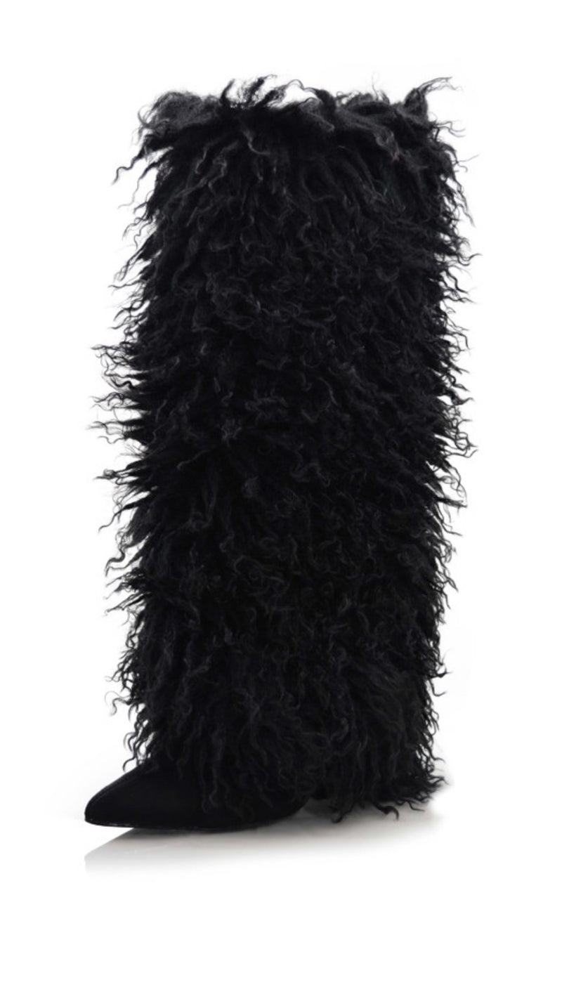 Alaskian Fur Boots (Black)